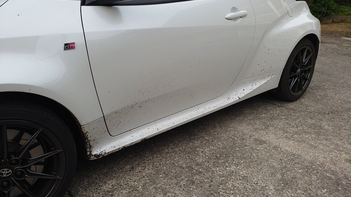 GR8269's tweet image. 同じくです。
ここまで汚れると
逆に気持ち良いです。