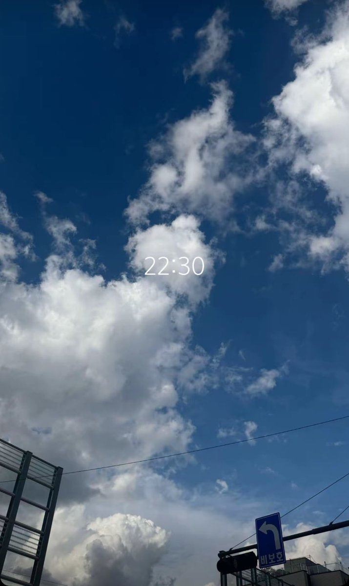 GlobalJunhyuk's tweet image. 251028 Junhyuk tiktok story update!

“22:30”

#이준혁 #LEEJUNHYUK #李埈赫
#폴라릭스 #POLARIX #イジュニョク 
@POLARIX1228