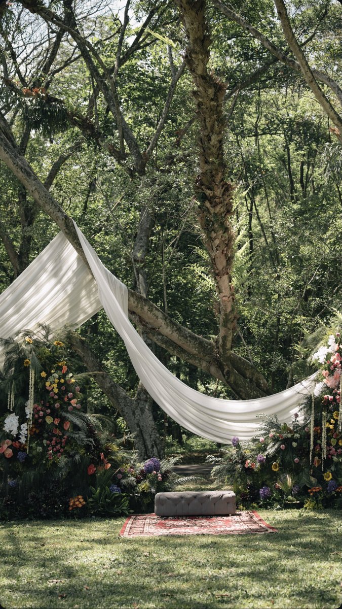 wolfyouuu's tweet image. oh, i love this job