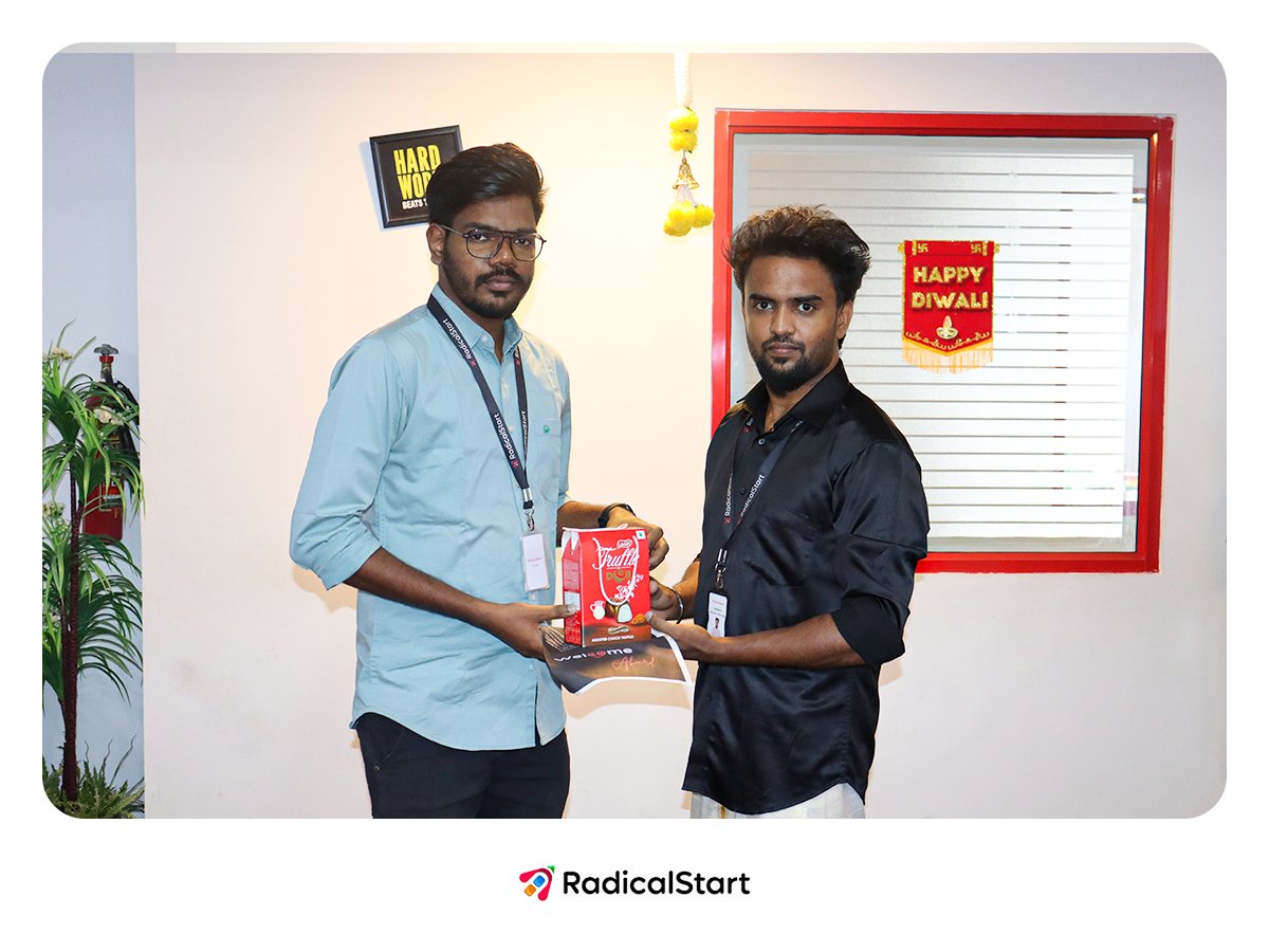 radicalstartnow's tweet image. ✨ Every great journey begins with bold minds.

🚀 Welcome to RadicalStart!

🌱 Together, we don’t just work, we create, grow, and make change happen.

#RadicalStart #LifeAtRadicalStart