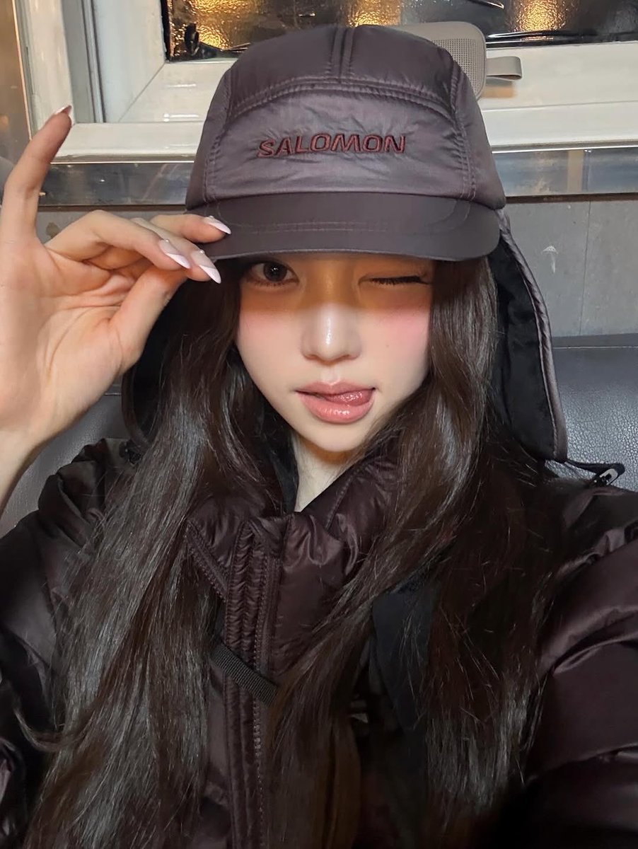 YOUNGSEOCENTRAL's tweet image. [PHOTO] 251028 📷 INSTAGRAM 

‘@.salomon_kr 💜’

#YOUNGSEO #영서
#ALLDAYPROJECT #ADP #올데이프로젝트