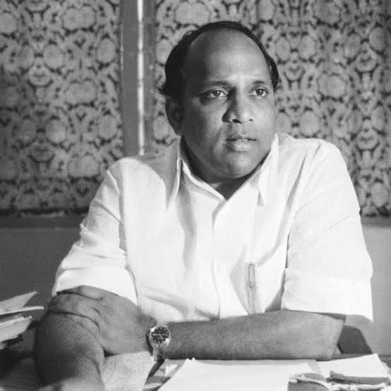 महाराष्ट्र घडला पवारांमुळेच 🔥
महाराष्ट्र बिघडला फडणवीसांमुळेच ✅
#पवार