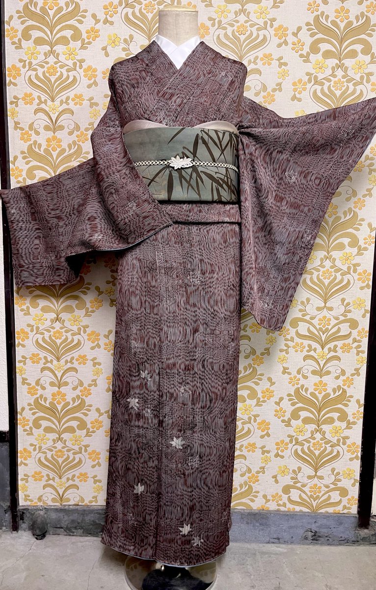 Yuko 縦に節のある紬地 瓢箪 葉 染め 訪問着 紋なし 紬