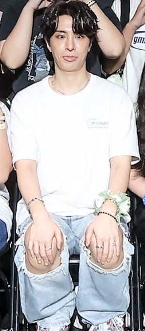 ไปดูรูป ฟตก ไทเป .... แจโว๊ยยยยยยย ทำดีๆ เราเป็นไอดอล 😅🤣🤣🤣
#YOUNGJAE #영재