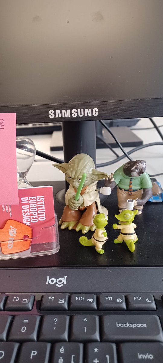 Me and the guys at work 😄👍
New fresh look !! #beardcare #bearddone✔️