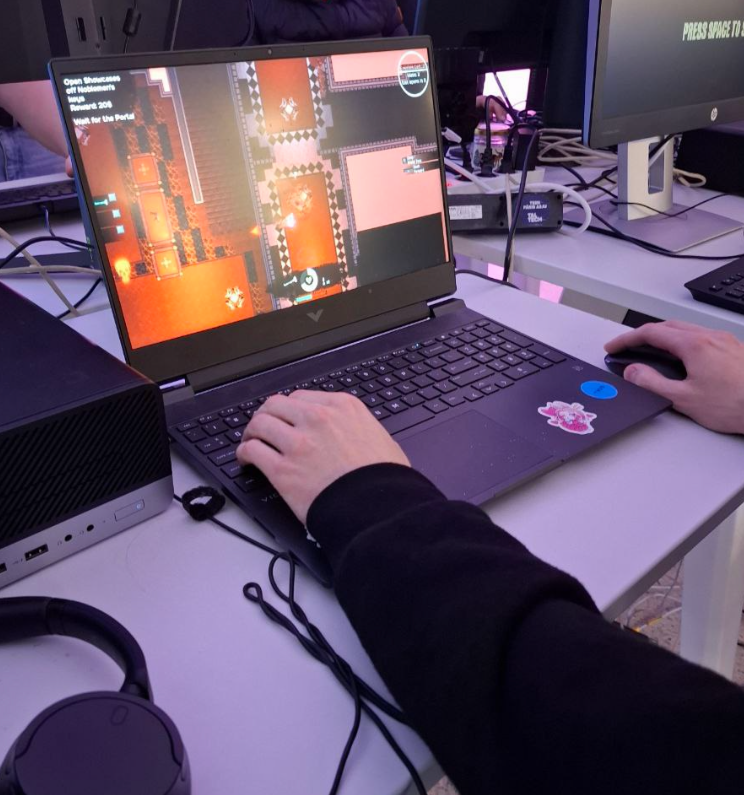 HeavyBro tweet media