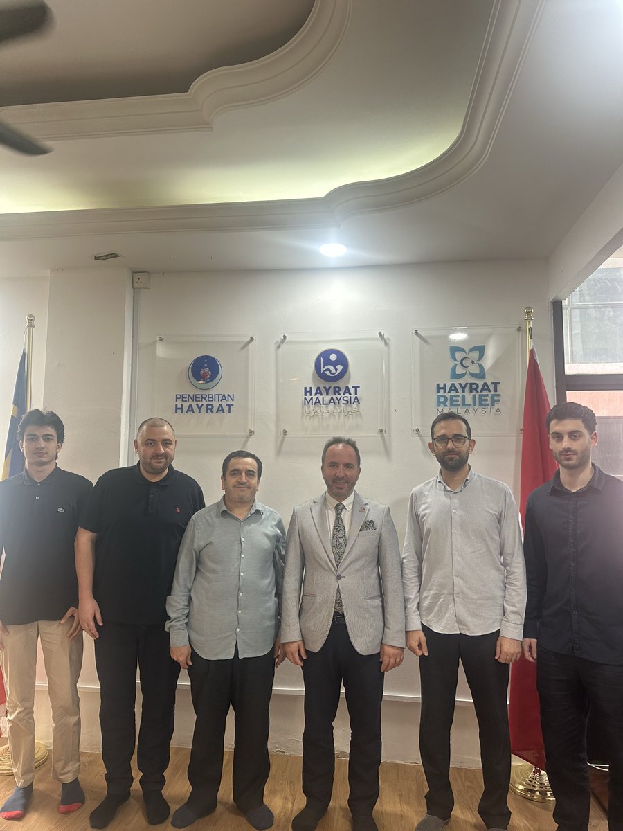 Malezya’da Yunus Emre ve Hayrat Vakfı’nı ziyaret edip istişarelerde bulunduk