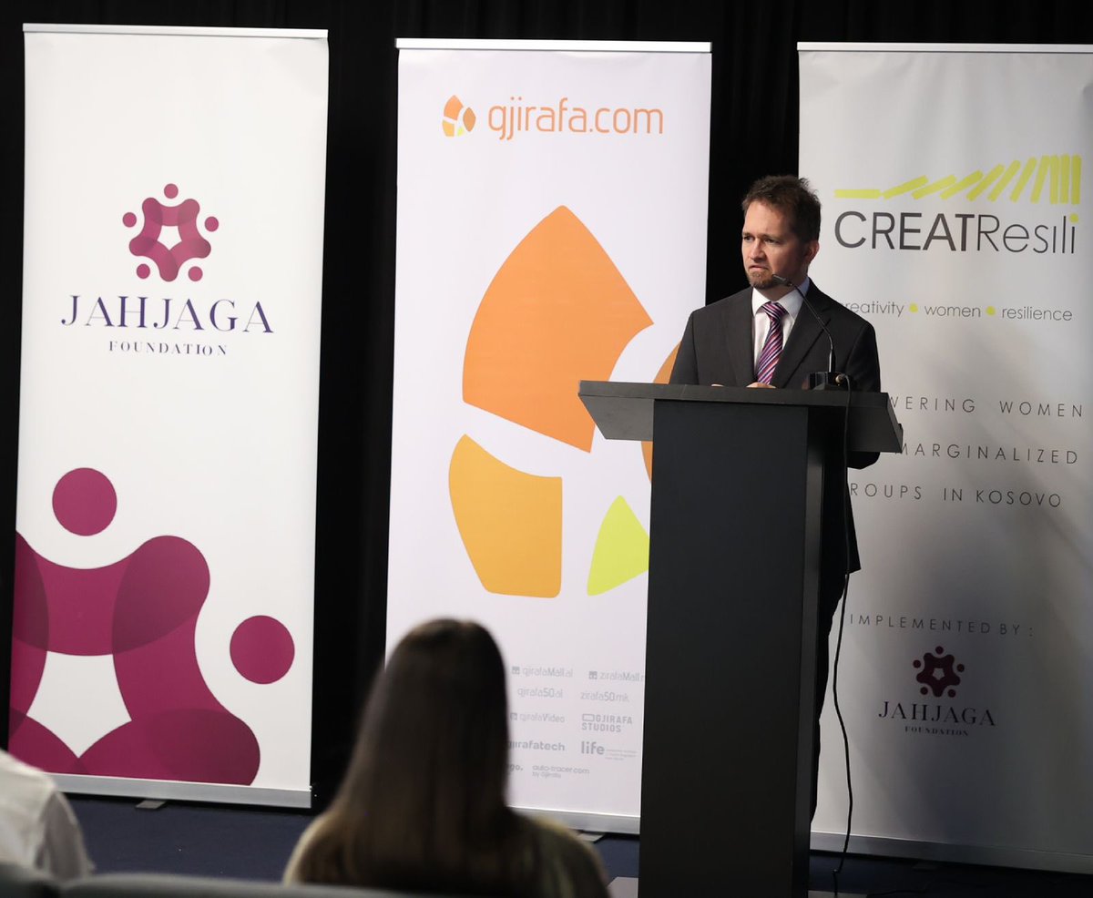 HungaryHelps's tweet photo. ✨ When creativity meets compassion, #resilience shines! ✨
Celebrating the closing event of #CREATResili in Pristina — 22 months of women’s empowerment through art &amp; design. 💪🎨💙 #eu #eufunded https://t.co/s0gnOCs8oF