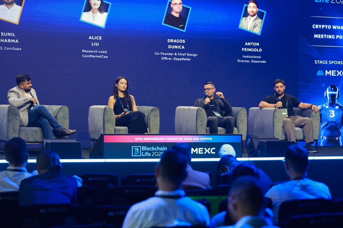 DappRadar founders <a href="/dragos_dydy/">Dragos Dunica 📡</a> and <a href="/SJanuskas/">Skirmantas Januškas 📡</a> are in Dubai for @BILife_Forum

If you're at the event and want to talk about data, partnerships, or new ideas - this is the best time to connect.

Both are open to meet, and DMs are open 🗪