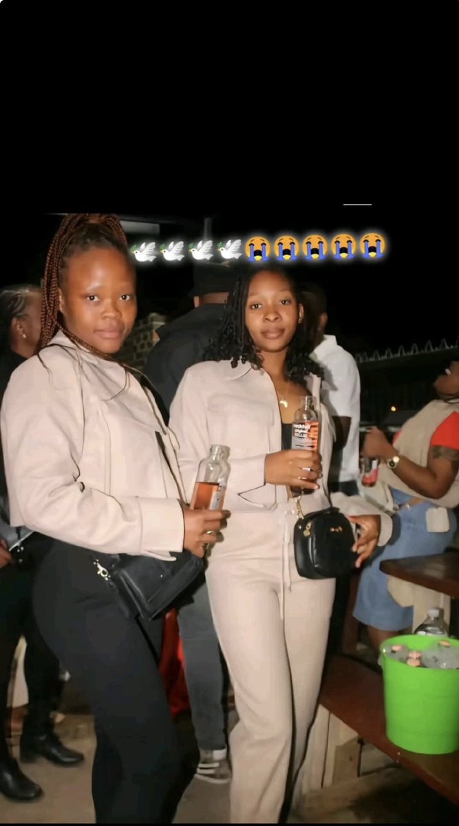 ChrisExcel102's tweet photo. A true definition of Monate Mpolaye… 😭 https://t.co/QNBJ6YQ1vs