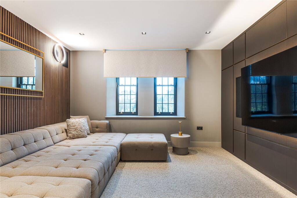 Scossa_Design's tweet image. Jersey cinema room: bespoke Pianca cabinetry hides tech, highlights experience. Visit scossa.co.uk

#Scossa #InteriorDesign #HomeDecor  #DesignerFurniture #HomeInspiration #FurnitureDesign #LuxuryInterior #HomeInterior #InteriorGoals