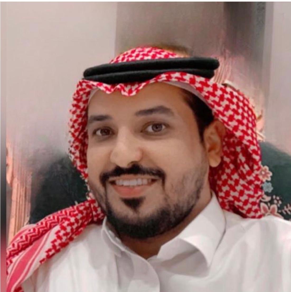 تهنئة 🎉
يطيب لنا أن نتقدم بأسمى آيات التهاني والتبريكات لسعادة الأستاذ منير بن أحمد الصمداني
مدير مكتب الأحوال المدنية بمحافظة القنفذة
بمناسبة ترقيته إلى المرتبة التاسعة
وحصوله على درجة الماجستير من جامعة القاهرة في إدارة المخاطر والأزمات

نسأل الله له مزيدًا من التوفيق والسداد.