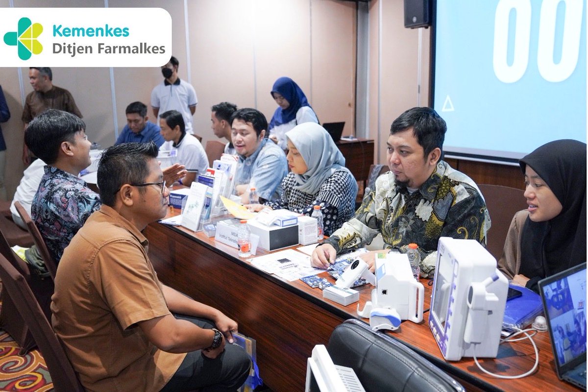 StefaniJelia's tweet photo. Hai #SobatSehat 👋
Ditjen Farmalkes menggelar Business Matching Perbekalan Kesehatan di Yogyakarta (8–10 Okt 2025) untuk memperkuat penggunaan alat kesehatan dalam negeri melalui e-Katalog.

Selengkapnya 👉 https://t.co/uk2xpXi4fz

#KemenkesRI #Farmalkes #AlkesDalamNegeri https://t.co/NQ1o9wV3mS