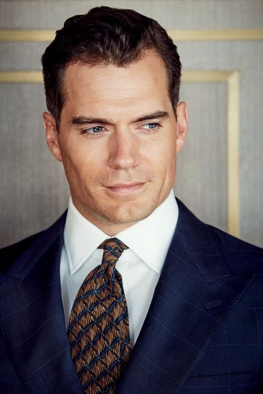 Henry Cavill tweet media