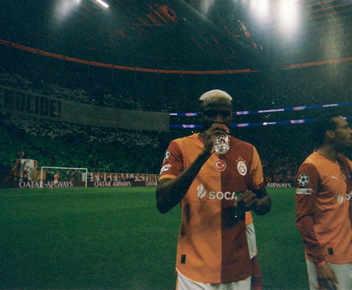 GalatasaraySK's tweet photo. Fresh prints from our analog camera. 📷

#GSvBG #UCL https://t.co/EJUpjSLyfH