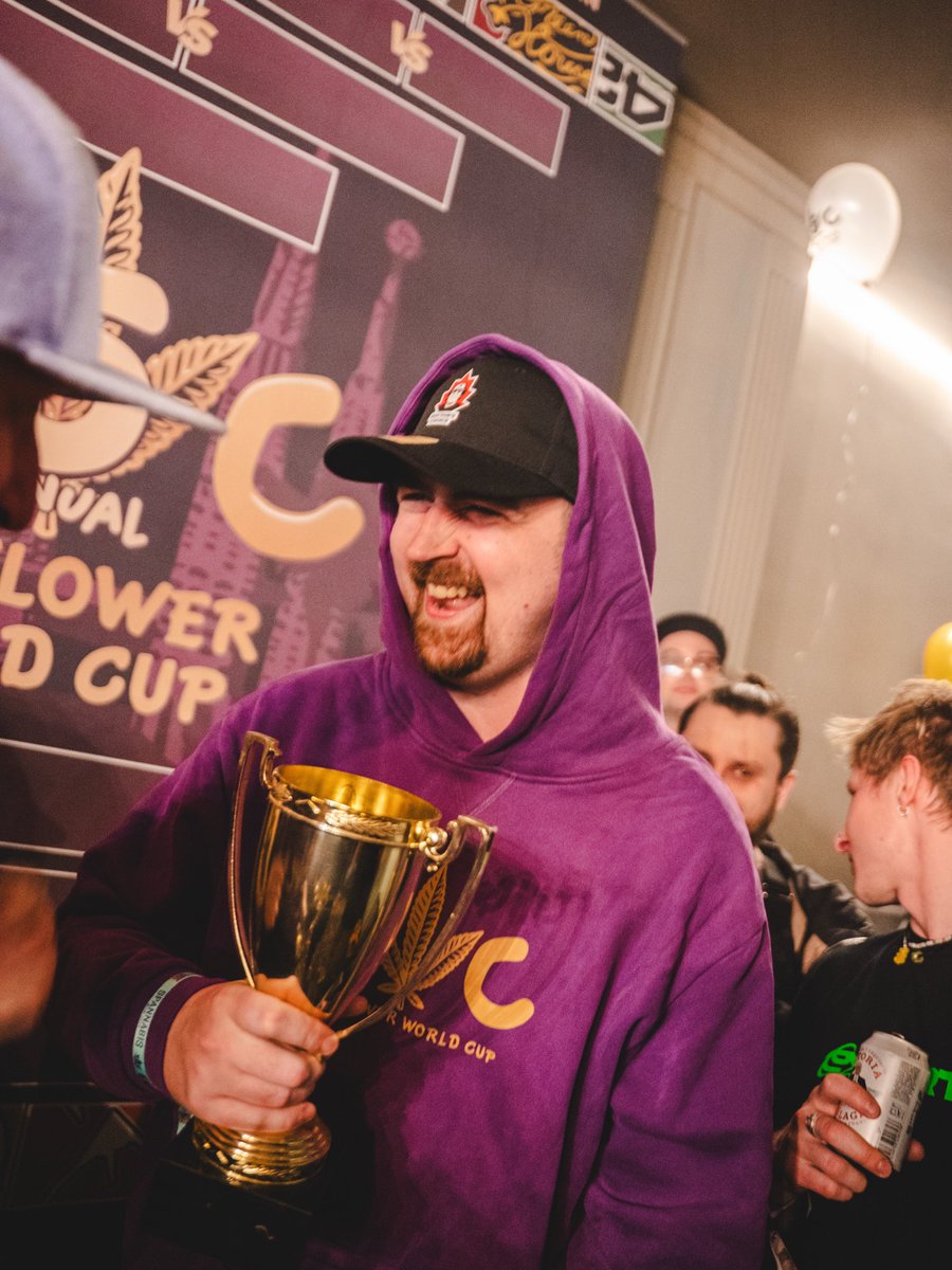 Autoflower World Cup (@infoautoflower1) on Twitter photo Couldn’t resist but to upload this not so serious photo of <a href="/skinnytalls420/">Skinnytalls420</a> because this smile is just 🤭! 
3rd place winner with Black Orchid Auto from Original Sensible Seeds 🥉 
Congrats man! Keep growing and see you in Berlin! Couldn’t resist but to upload this not so serious photo of <a href="/skinnytalls420/">Skinnytalls420</a> because this smile is just 🤭! 
3rd place winner with Black Orchid Auto from Original Sensible Seeds 🥉 
Congrats man! Keep growing and see you in Berlin!