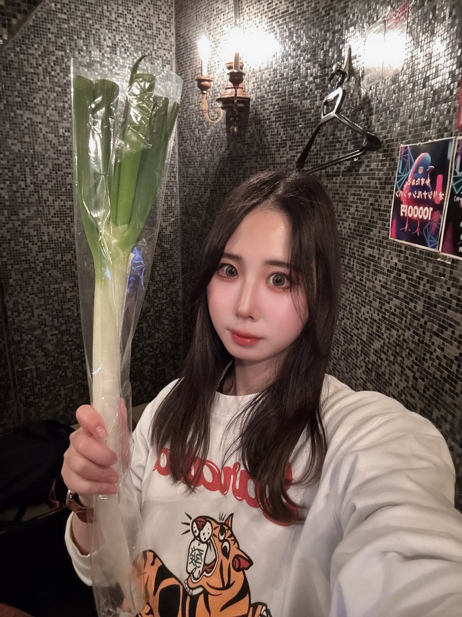 すき焼きパーティ イシガキ 鉄鋳物 すき焼き鍋 木蓋付 26cm 3987 【年末年始 家族