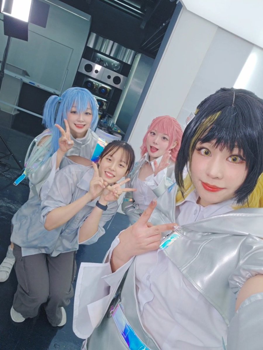 YANNBYUL's tweet photo. CoMETIK☄️ https://t.co/SZPdfUk2XS