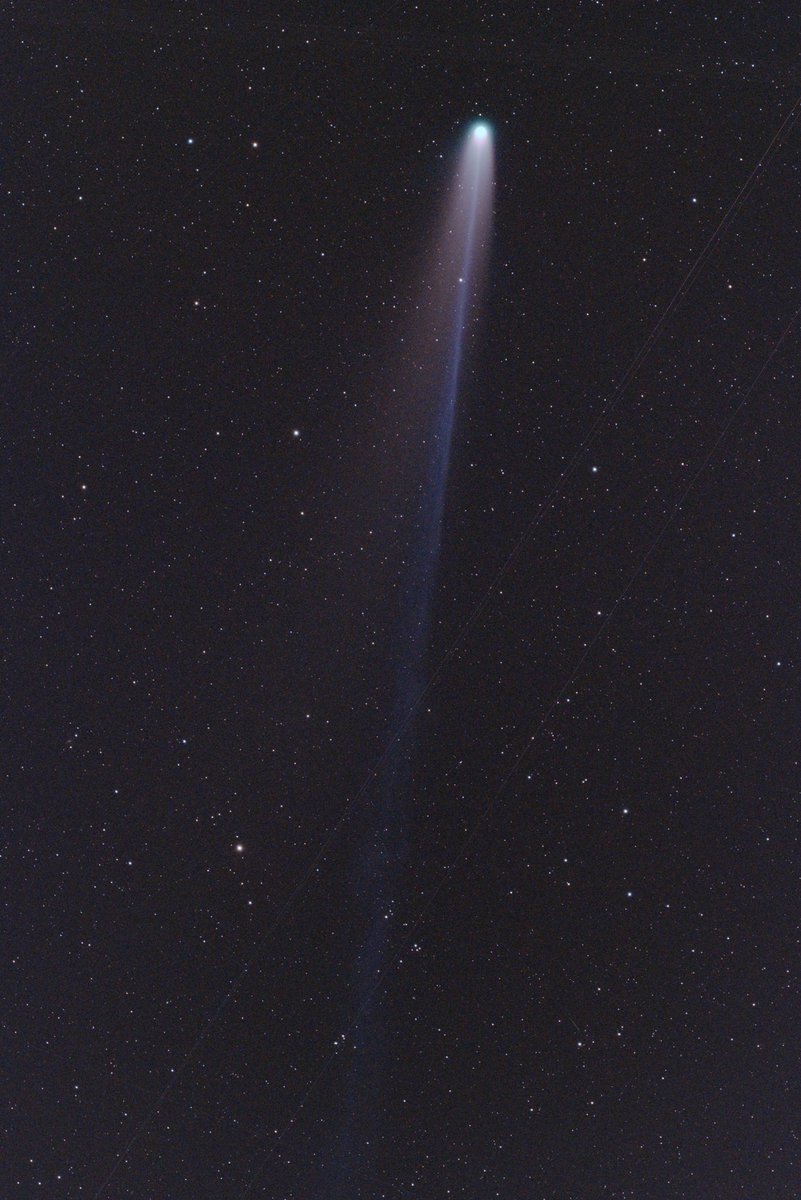 mkbroussard17's tweet image. Comet Lemmon (C/2025 A6) on Oct 27th, 2025
3 x 90 sec, ZWO ASI2600MC Air, Astro-Tech AT60EDP at F/5, Moon/Skyglow filter.  

#comet #cometlemmon #c2025a6lemmon #c2025a6