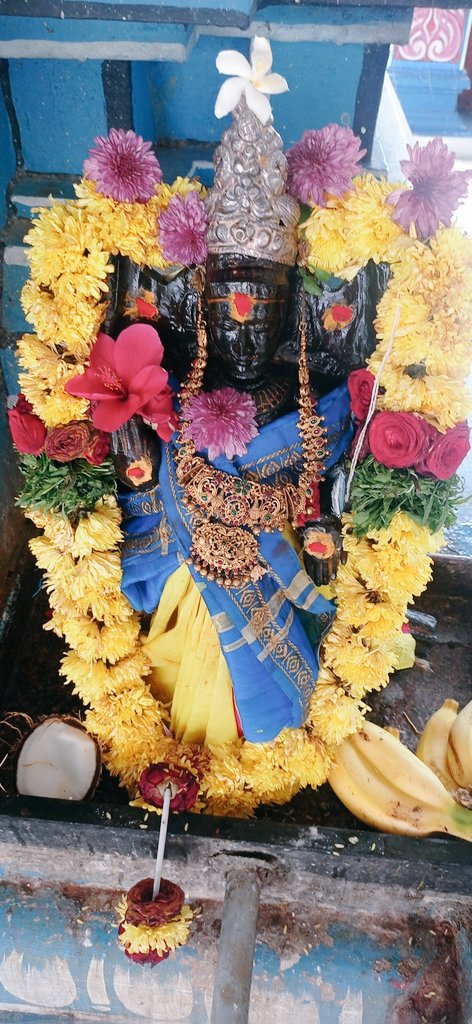 KalyaniMuktevi's tweet image. #కార్తీకం 
 శ్రీ విరూపాక్షేశ్వర స్వామి వారికి ,
శ్రీ పంచముఖి ఆంజనేయ స్వామి వారికి ,శ్రీ సుబ్రహ్మణ్యేశ్వర స్వామి వారికి పంచామృతాలు తో అభిషేకం అలంకారం #Dammaiguda