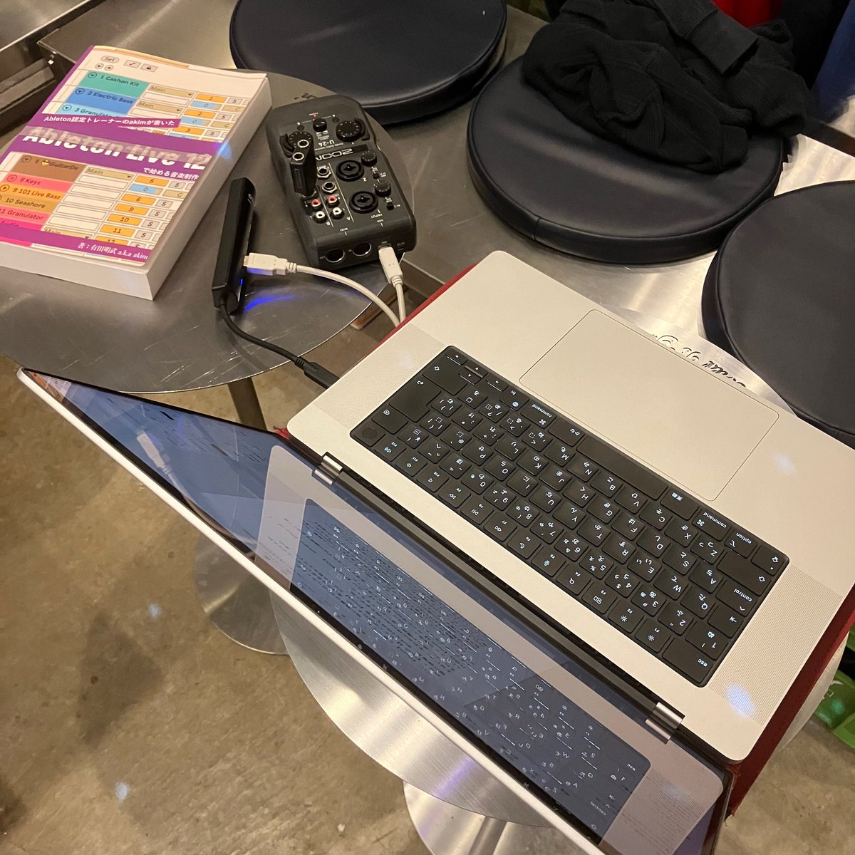 akim_is's tweet image. 藤沢駅から徒歩4分のカフェ『THE REF.』にて始まる寄り道カルチャークラブにて『Ableton駆け込み寺』開始。
楽曲制作のお悩みに答えます〜
#ableton #お悩み相談 #DTM #DAW