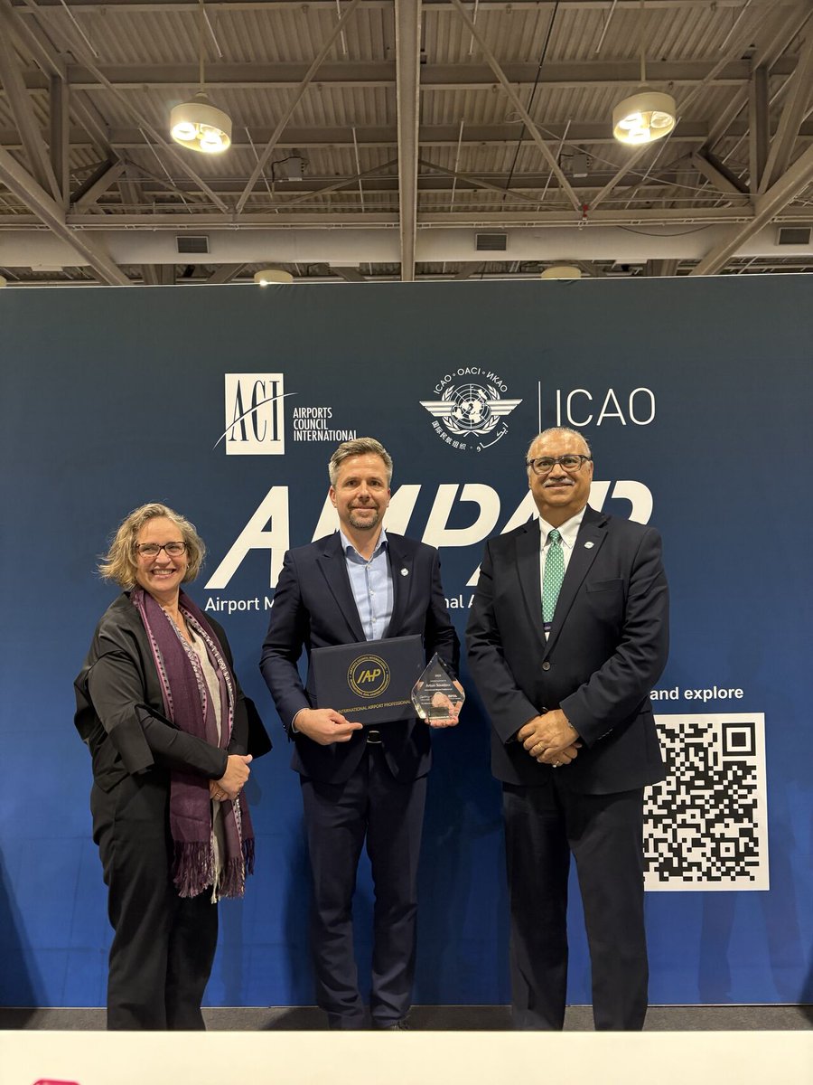 ACIWorld's tweet image. Live from the ACI World &amp;amp; ACI-NA Annual General Assembly, visit Booth 325 to meet the @AMPAP_IAP team and discover the Airport Management Professional Accreditation Programme.

@airportscouncil @PortsToronto @TorontoPearson

#ACIWorld