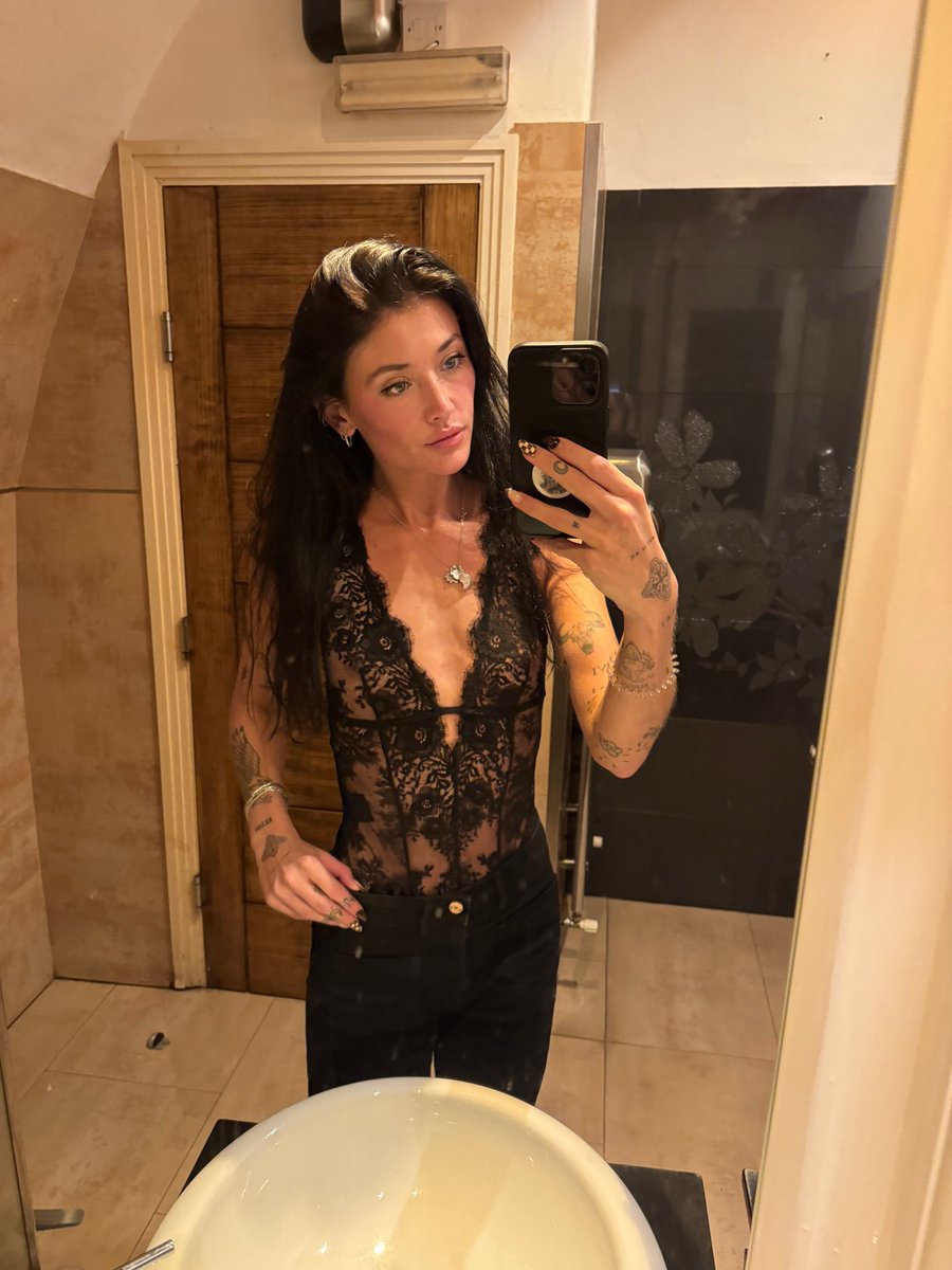 Jozy Blows tweet media