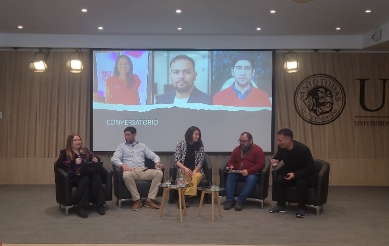 Carlos Navarro Clavería tweet media
