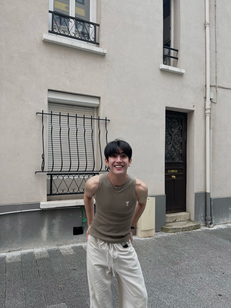 ทุกคนว่า