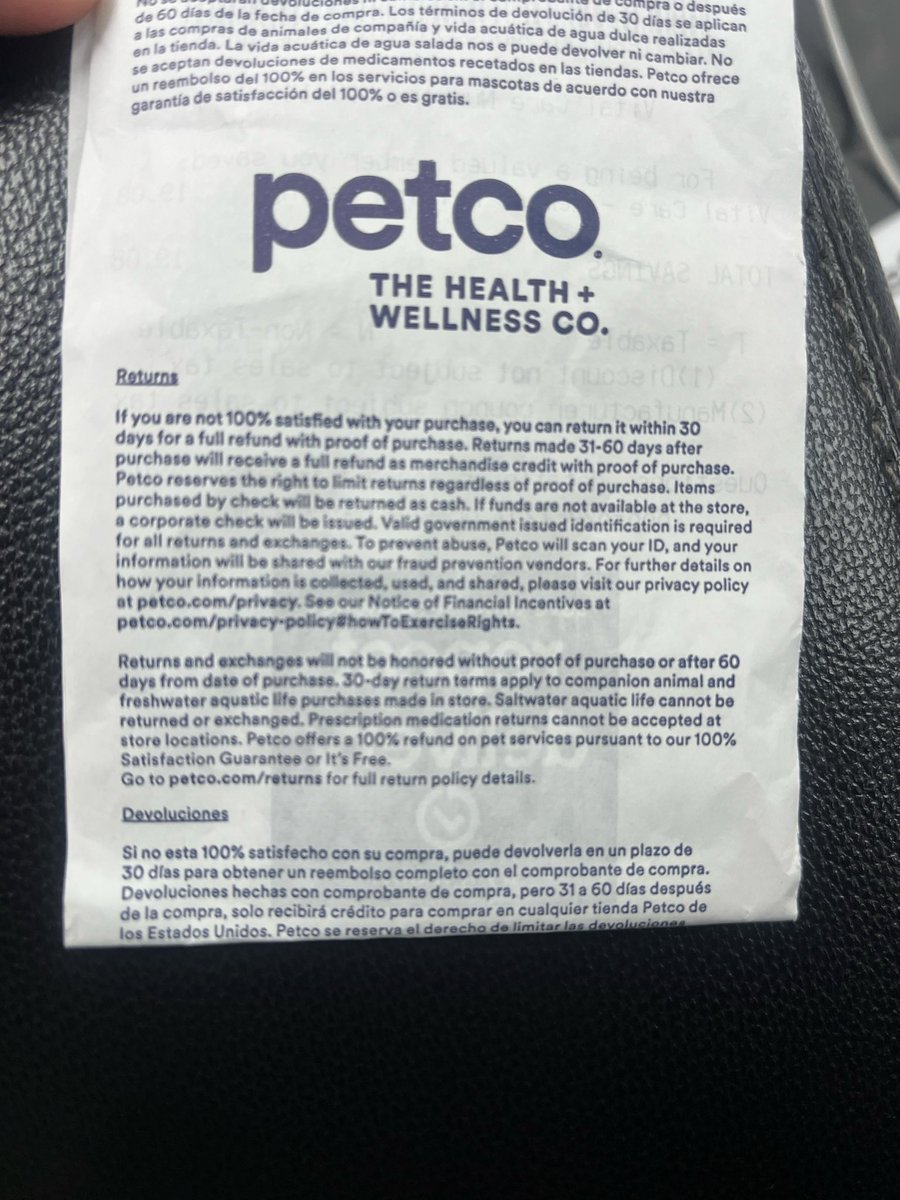 dizzle1507's tweet photo. @Petco please explain your guarantee policy.  Unable to return a dead fish because you are using an absurd 3rd party vendor to treat your customers like garbage.  This is unacceptable and you have lost a customer over $7. https://t.co/BowXpe76h5