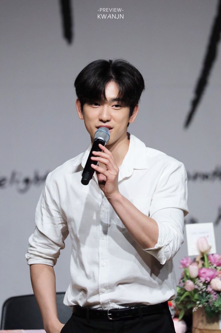 _hourlyjinyoung's tweet photo. #JINYOUNG #박진영 #진영 #GOT7 #갓세븐 @JINYOUNG https://t.co/OYVlxqb5k4