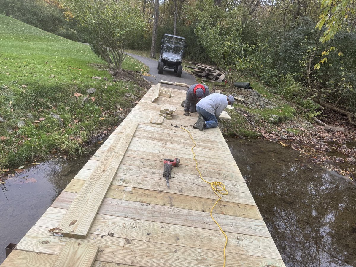 Mr. DAmico getting after it this morning finishing up bridge on 3.
Many thanks to Mike Mike Barton and Ron. Appreciate you gentlemen knocking this out.