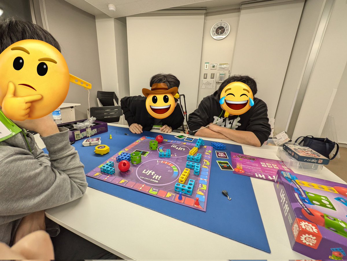 beans_unite's tweet image. 週末のボドゲ🍡

頭に滑車つけてクレーンするやつ、破壊的で面白すぎるよww
ほんとに遊んでもらっていつもありがとうございます。大感謝祭り🏌🏼‍♀️🧟‍♀️🪬

#ニムト男爵
#AQUAGARDEN
#Liftit