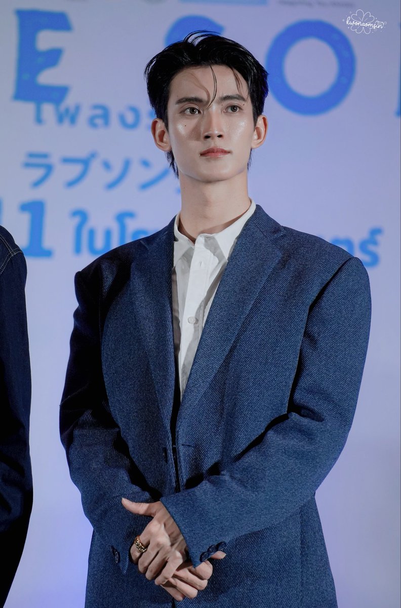 kwonaomsin's tweet image. ลุคแบบพี่หลองงงงงงงงงงงงง  คือ 🫠 @firstfh5 

#First_Chalongrat #รักแรกของเฟริสท์