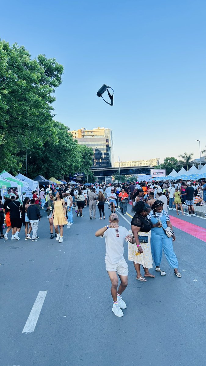 lungephi_jack's tweet photo. Out of all pics I took Saturday, I think this one is my favourite 🏳️🌈🏳️🌈🌈🌈
#Pride2025 #JhbPride https://t.co/e3l0skHIJg