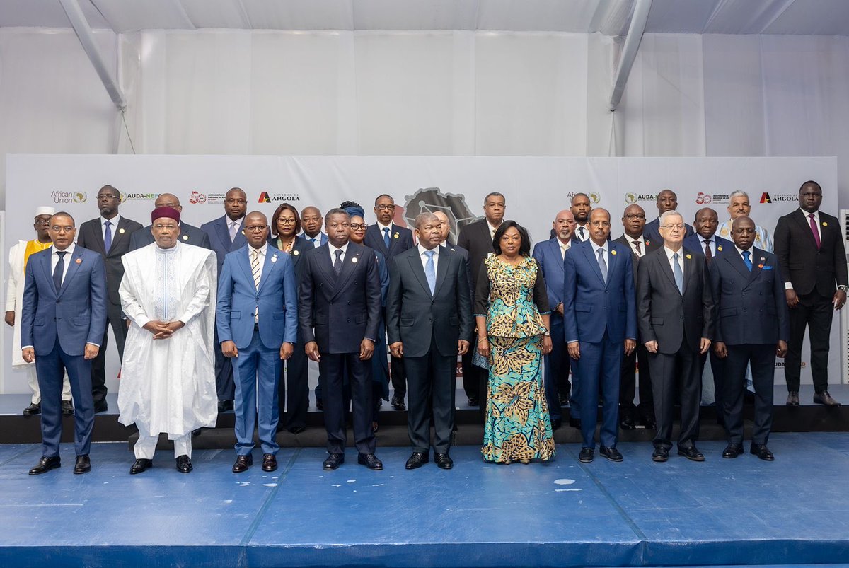 Notre pays, le Togo, aux côtés des autres dirigeants africains et des institutions de l’Union africaine, plaide pour un modèle d’investissement public-privé ambitieux, équitable et durable, à même de consolider la souveraineté énergétique du continent et de promouvoir une