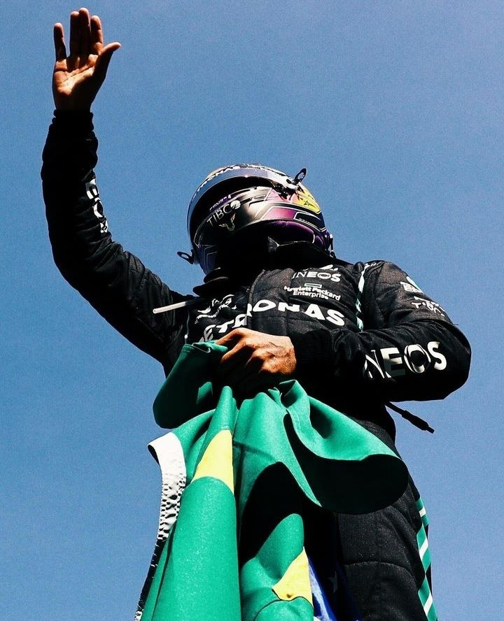 Hamiltonismo tweet media