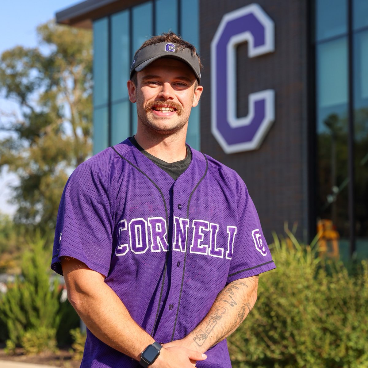 CornellCollege's tweet image. Full-circle moment! 💜  Mickey Hines ’20, Williamsburg Jr-Sr High School P.E. Teacher, brought his students back to Cornell for a day of learning and play with kinesiology majors!

Read the story ➡️ ow.ly/Qa4k50XgzZh
#CornellCollege #Ramily #Kinesiology