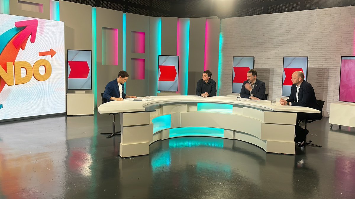 ADItech's tweet image. Hoy en el #EspacioSINAI @NavarraTV hablamos de #IRISEDIH con 
👉Mikel Hernáez, director del Programa de Biología Computacional y Genómica traslacional @unav 
👉Javier Gómez-Arrue director de @navarrabiomed 
👉Gonzalo Rodríguez, director de Medicina Personalizada y Lab. @NASERTIC