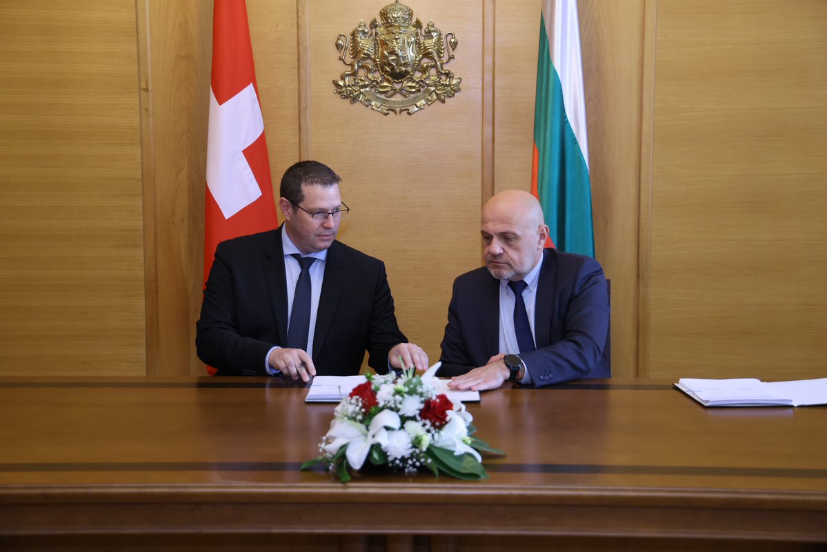 SwissEmbSofia's tweet image. Switzerland signs a new CHF 21.35M migration agreement with Bulgaria to support asylum systems and vulnerable migrants. A strong partnership for shared challenges at the EU and Schengen external border.
 #secondSwissContribution #MigrationSupport #AsylumSupport @SEMIGRATION