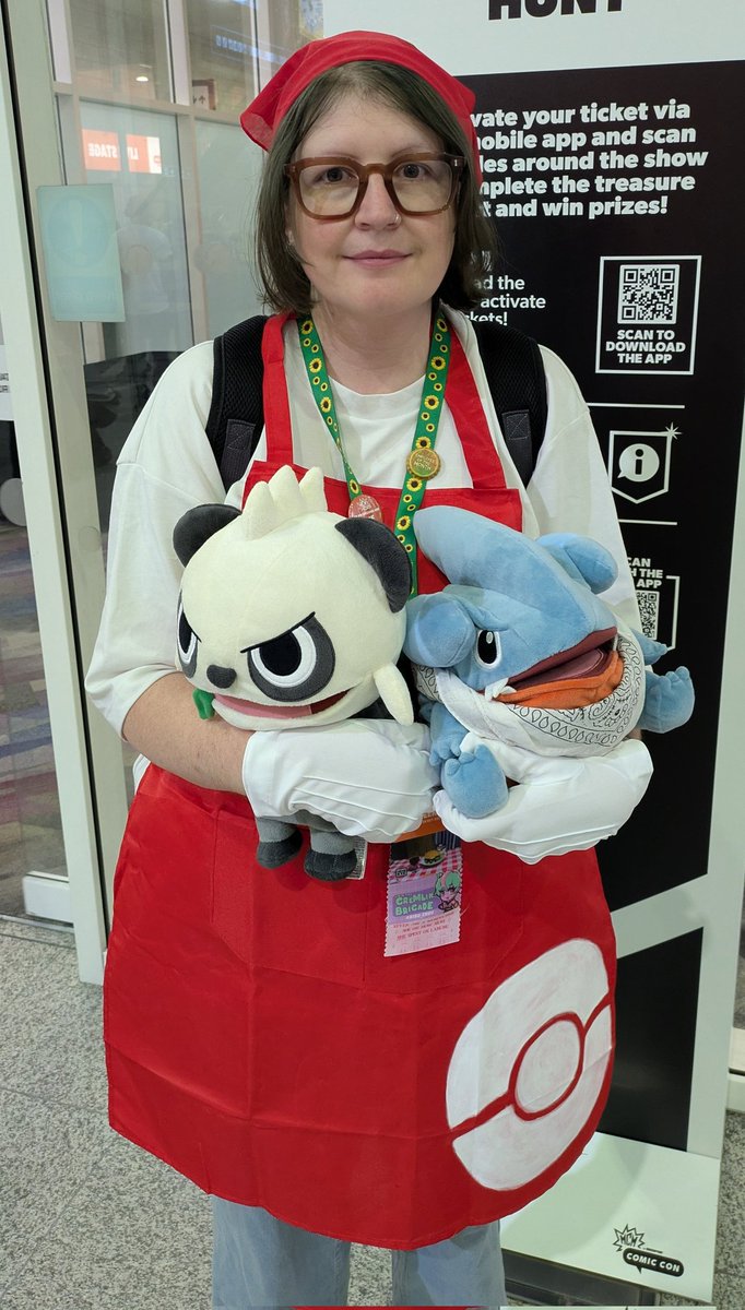 DeadliestPuddle's tweet image. Some cosplays from over the @MCMComicCon weekend. @TheRedBarrels @TheEvilWithin @MimiDoesCosplay