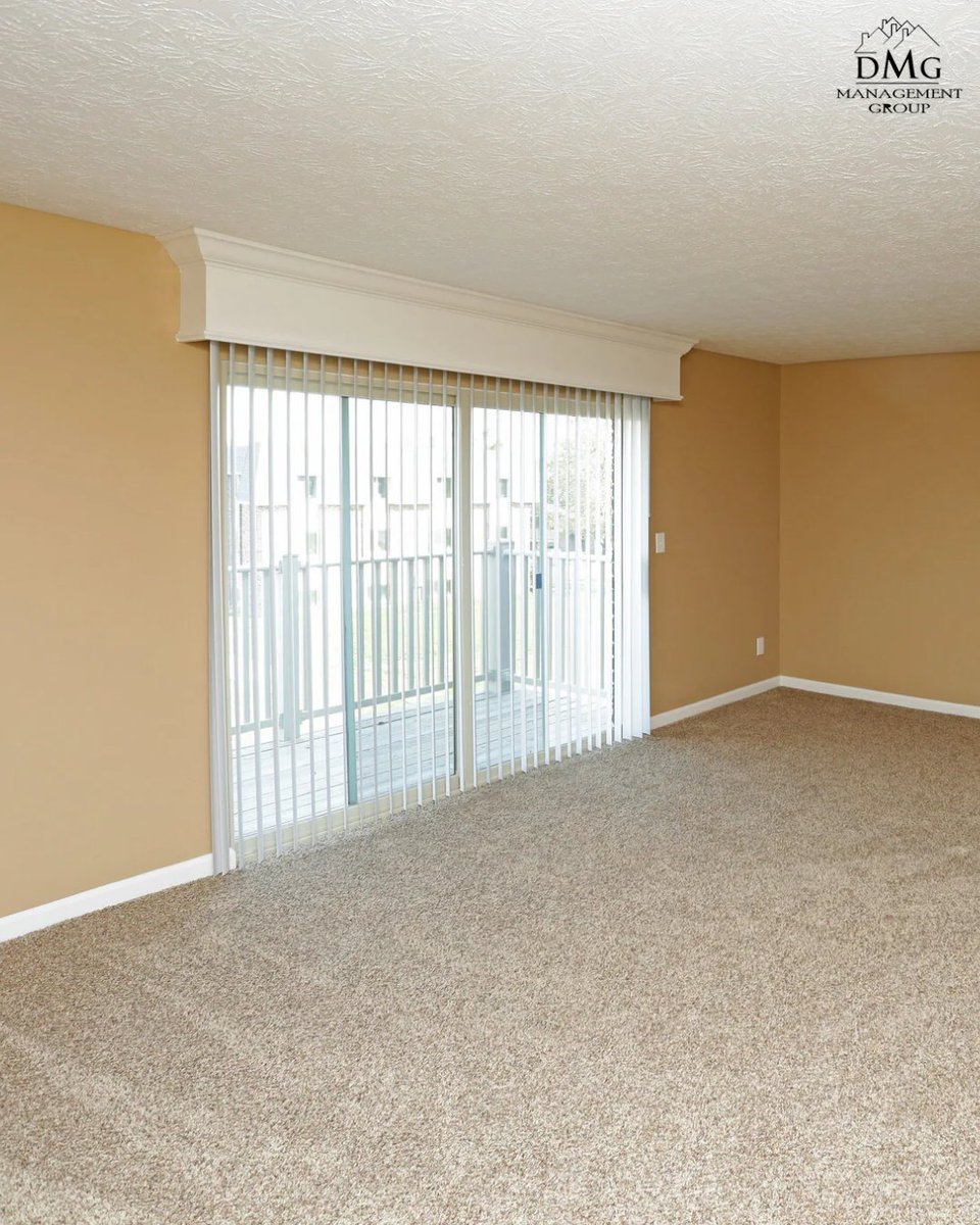 CountryClubEst's tweet image. Spacious, modern, and ready for your personal touch! 🛋️🖼️🌿 #apartmentliving #interiordecor #communitystyle