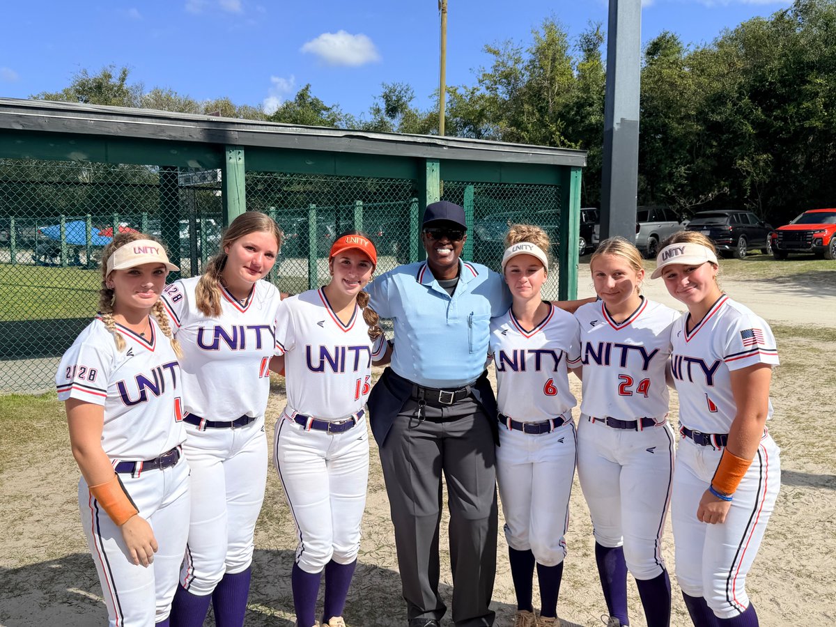 UnityAttard's tweet image. Hard fought weekend in the @ray_seymour Invitational! 2-3 record against top squads, with gritty close losses and some strong wins. Bats battled elite arms, D locked it down. Thx to @ConnectSports_ for hosting us and to all the schools that came to watch! Shoutout to one of our…