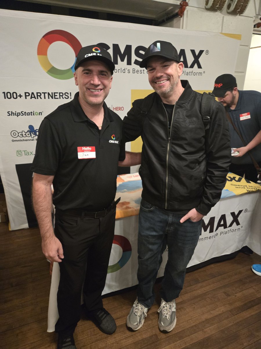 sampizzo's tweet image. With a few legends right next to my home town! @calebporzio @ShaneDRosenthal @filamentphp @LaravelLivewire