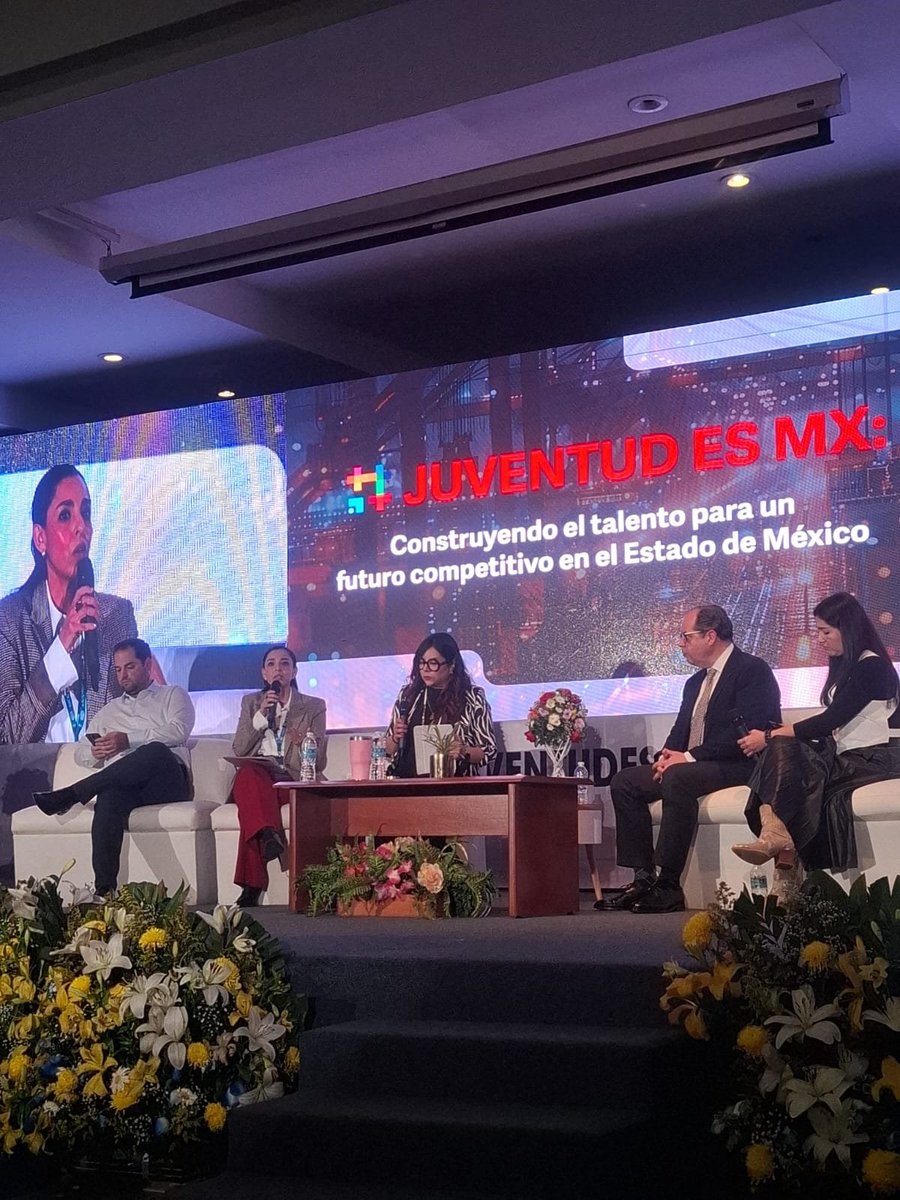 UNFPAMexico's tweet photo. ¡Las #Juventudes son las agentes del cambio! 🚀

#Edomex 👉Participamos en el foro #JuventudEsMX, donde compartimos la metodología #Generación2030 un programa para promover el emprendimiento y el empoderamiento de las #juventudes para un futuro sostenible en México. 🌎 🇺🇳 https://t.co/15pX49ivzb