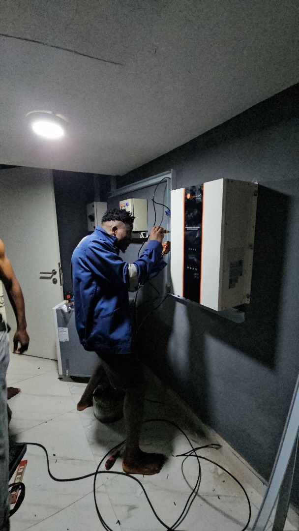 EasyPowerHub's tweet image. 10KVA 15KWH LITHIUM BATTERY INVERTER SYSTEM INSTALLATION (WITHOUT SOLAR PANELS) @ OCHACHO HOMES IDU, Abuja
SEND US A DM
(+234) 8085053131