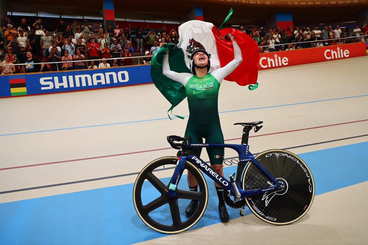¡Histórico para 🇲🇽!  Yareli Acevedo gana el oro mundial en ciclismo de pista 🥇 en Santiago 🇨🇱. Segunda mexicana en lograrlo tras Nancy Contreras (2001). Hoy es la #2 del ranking UCI 🌎 #YareliAcevedo #CiclismoDePista #OrgulloMexicano #ucikigali2025 

cgn-noticias.com/2025/10/yareli…
