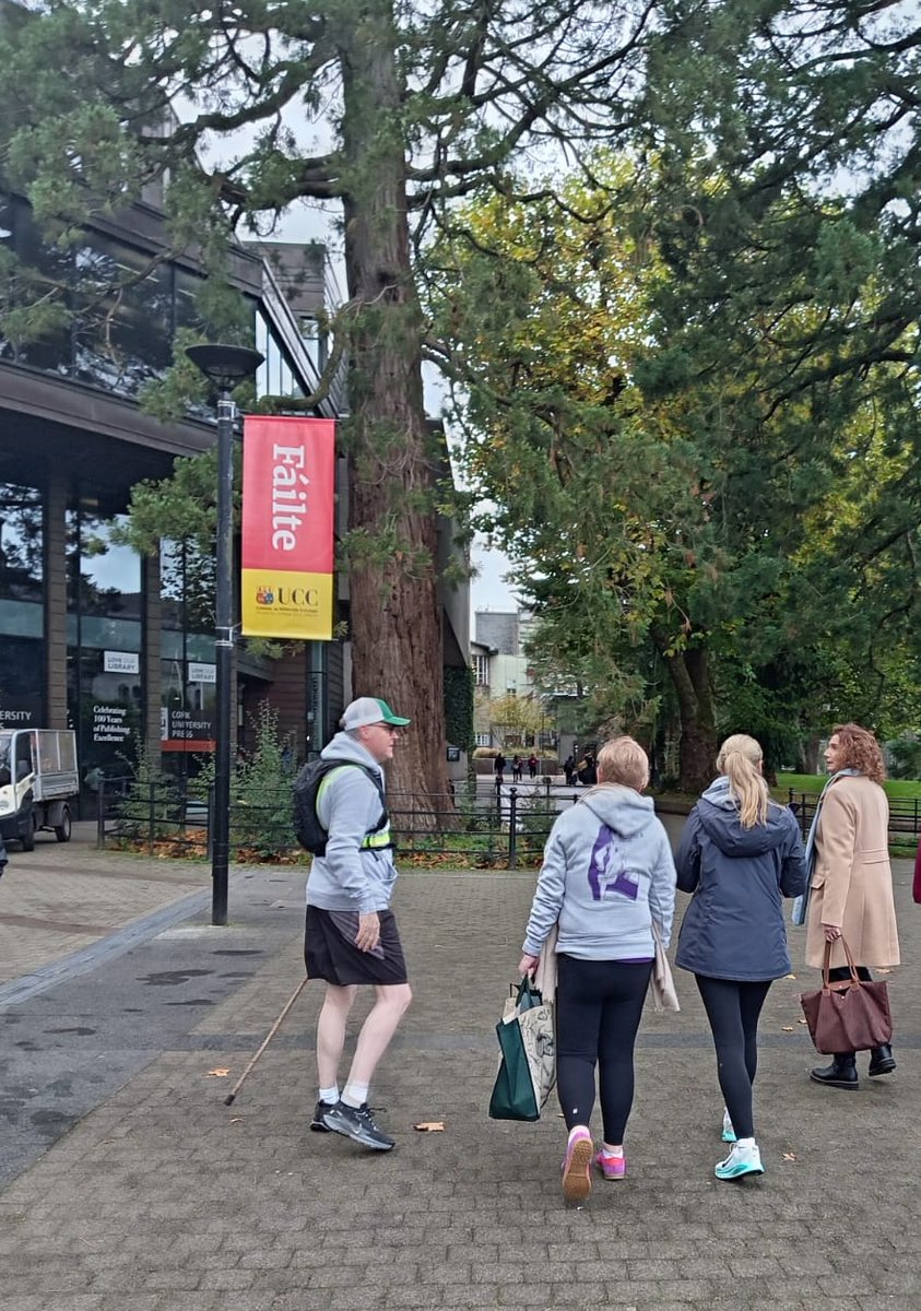 CanResUCC's tweet image. Prof @aislingbarryro Chair of Radiation Oncology at UCC joined @RochfordNiall today as he began his 250km #Cork2Cong walk in memory of his wife Stella 💜.
Niall started his 12-day journey from @UCC where Stella once studied, to raise awareness and funds for pancreatic cancer.