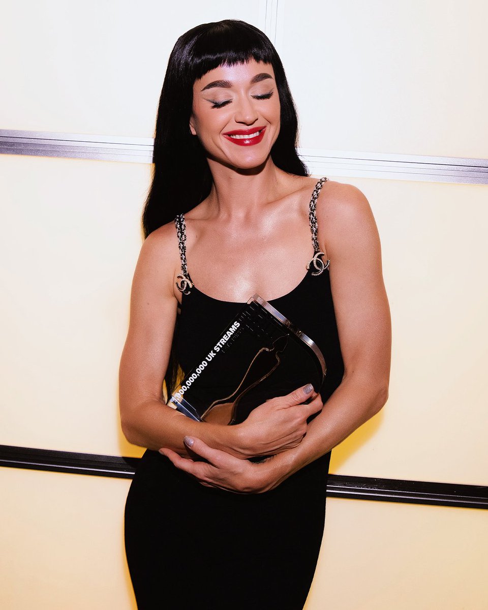 it's a BRIT Billion for queen Katy! 👑

<a href="/katyperry/">KATY PERRY</a> received her BRIT Billion Award for achieving over one billion UK streams ahead of two huge nights at the O2 Arena earlier in the month!