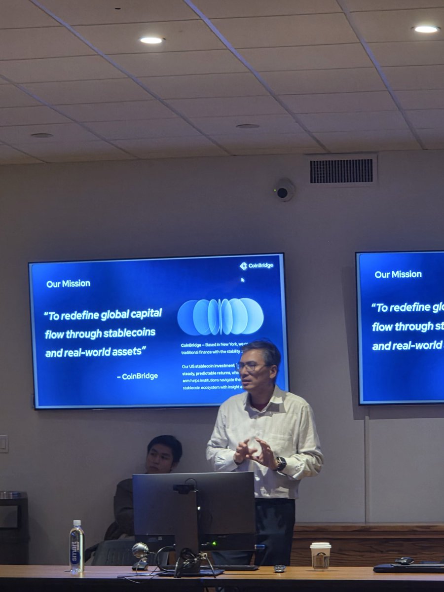 kevinchenNYC's tweet image. Great to come to Long Island University Brooklyn Campus Business School to discuss the latest innovation in #FinTech #InsurTech and #StableCoins.  A lot of questions from the diverse group of MBA and MFE students.  Love the opportunity to share with next gen young professionals!